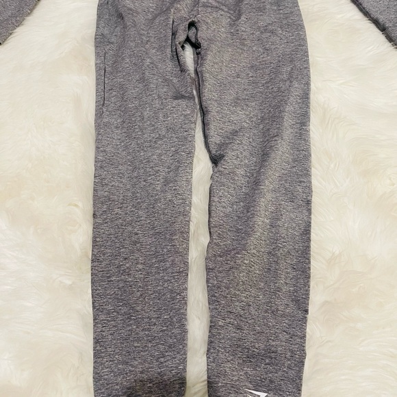 Gymshark Set - Picture 3 of 6